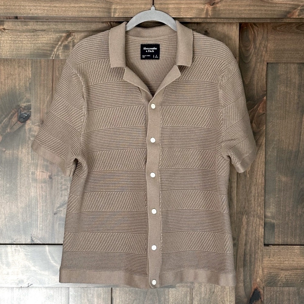 Abercrombie & Fitch Tan Casual Button Down Shirt